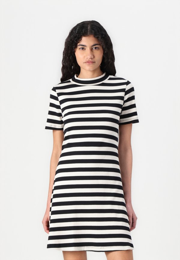 NMELINOR SKATER DRESS - Strickkleid