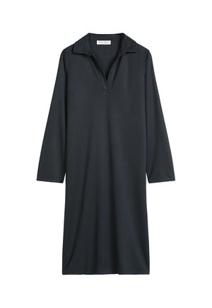 Robe noire à manches longues avec col et décolleté en V, longueur genou, en tissu lisse.