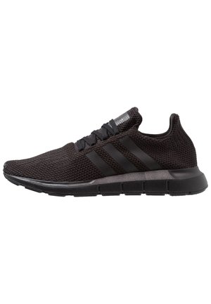 Sneakers laag - black