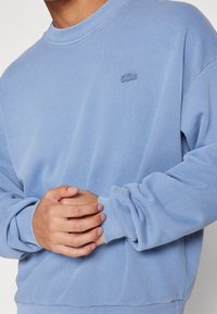 Lacoste Sweatshirt - light blue
