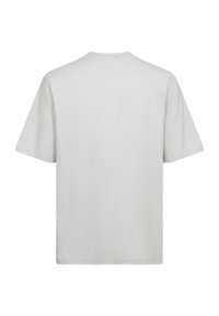 Hvid bomulds t-shirt med en klassisk rund halsudskæring og korte ærmer, med en glat tekstur og en afslappet pasform, uden synlige mønstre eller accenter.