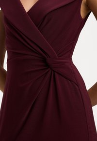 Lauren Ralph Lauren JERSEY OFF THE SHOULDER COCKTAIL DRESS - Trikoomekko - pinot noir