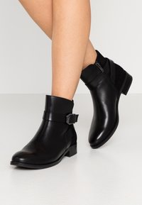 Caprice Bottines - black