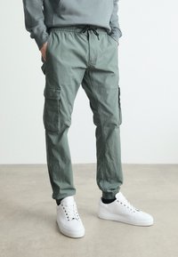 Calvin Klein Jeans WASHED - Kapsáče - endless grey