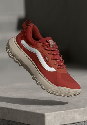 MTE CROSSPATH UNISEX - Sneaker low - reflective coffee/brick red