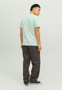Jack & Jones JJE TEE  O-NECK  - T-paita - pale blue