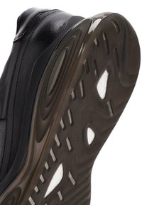 Derimod Baskets basses - black