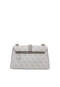 Borsa bianca con accenti grigio chiaro e una superficie decorata. Presenta un flap superiore, hardware dorato e una tasca anteriore con zip.
