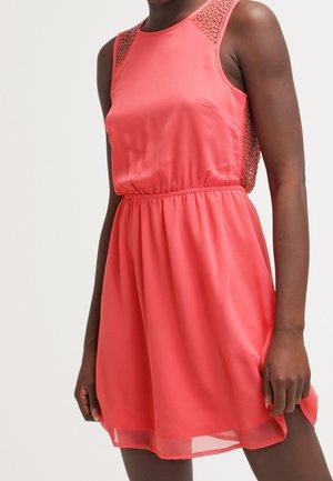 Cocktail dress / Party dress - pink