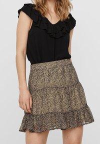 Vero Moda Jednoduché tričko - black