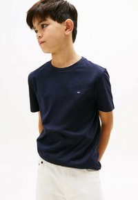 Tommy Hilfiger TEE 2 PACK UNISEX - T-shirt basic - desert sky primary red