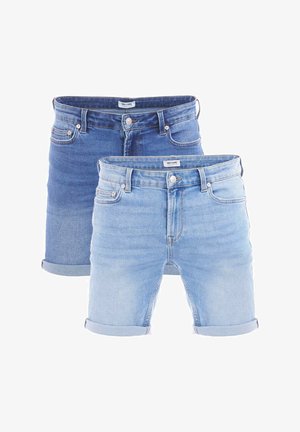 Jeansshorts in zwei Blautönen, mit umgeschlagenem Saum, Fünf-Taschen-Design und metallenen Nieten. Marke: ONLY & SONS.