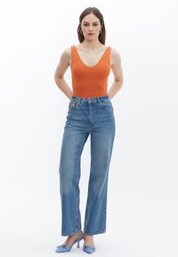 OXXO WITH V-NECK - Blus - apricot orange