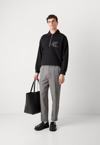 Calvin Klein PULL ON - Trousers - pewter