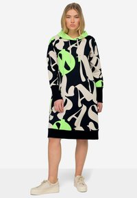 Maritiem hoodie jurk met een abstract patroon in beige en neon groen, gemaakt van zachte stof, met lange mouwen en een comfortabele pasvorm.