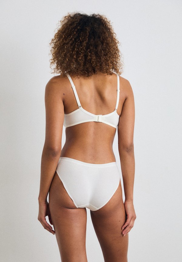 MINIMIZER - Underwired bra - cream4