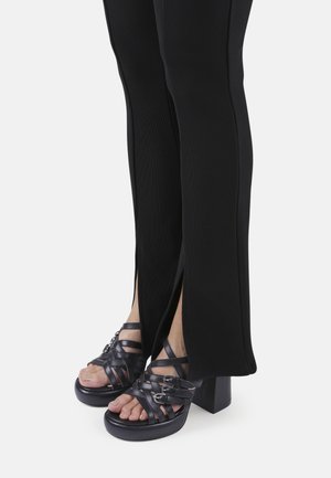 GINNY - Plateausandalette - black