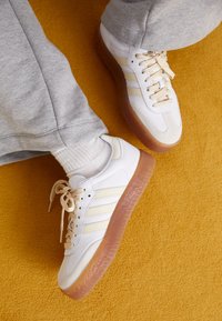 Non sélectionné, footwear white/wonder white/off white