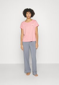 Tommy Hilfiger SHORT SLEEVE - Pyžamový vrchný diel - flora pink heather