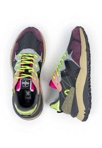 MUNICH SNEAKERS SHIBUYA - Tenisky - purple