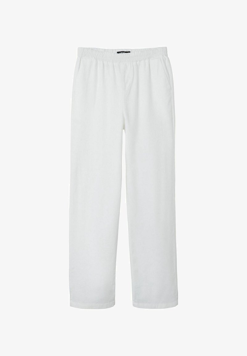Pantalon blanc à taille élastique, jambes droites et poches latérales, présenté sur un fond uni.