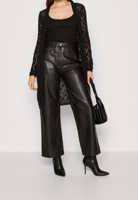 Anna Field Kofta - black