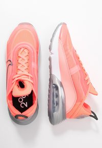 Nike Sportswear Sneakers - pink
