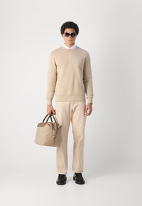 GANT TONAL SHIELD C NECK - Felpa - concrete beige