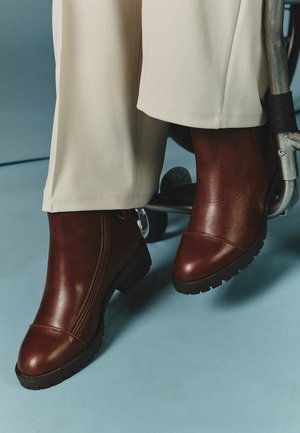 Boots à talons - cognac