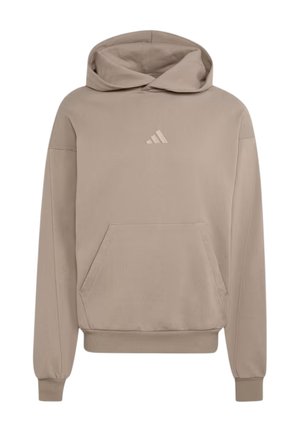 Jasnobrązowa bluza z kapturem, kieszenią z przodu i małym logo Adidas na środku klatki piersiowej.