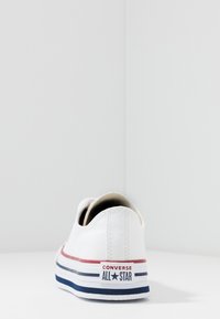 Converse CHUCK TAYLOR ALL STAR PLATFORM  - Zapatillas - white/midnght navy/garnet