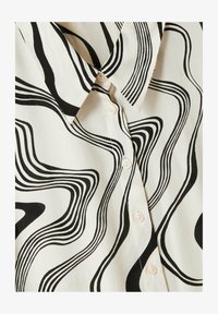 Unausgewählt, white