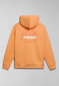Sweat à capuche orange avec manches longues et un motif de montagne et d'arbre en contour rouge autour du texte blanc "Napapijri geographic" dans le dos.