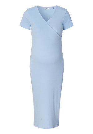 Lyseblå, kortærmet graviditetskjole med omslagdesign, lavet af blødt stof. Har en tætsiddende silhuet og knælang kant.