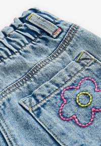 Next EMBROIDERED - Lühikesed teksad - denim