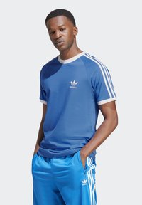 adidas Originals - CLASSICS 3-STRIPES - Apdrukāts T-krekls - blue bird Miniatūras attēls 1