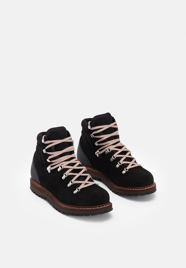 BERGLER UOS - Mountain shoes2