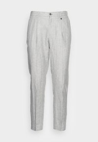 TROUSERS GUSTAF CARROT FIT - Calças - grey luna