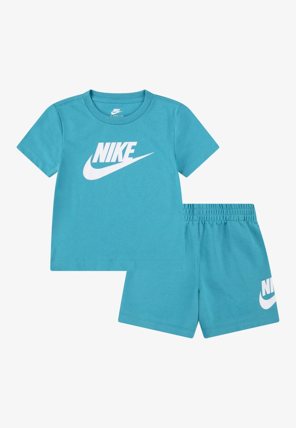 CLUB TEE UNISEX SET - Print T-shirt - dusty cactus