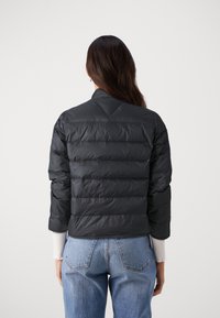 Tommy Hilfiger COLLARLESS JACKET - Jakna ispunjena paperjem - black