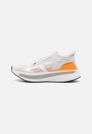 adidas by Stella McCartney ULTRABOOST 5 - Scarpe da corsa su strada - footwear white/semi solar slime/yellow