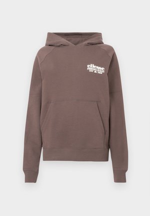 Rjav pulover s kapuco z sprednjim kenguru žepom in belim logotipom "ellesse Perugia Italia EST 1959" na levem prsnem delu.