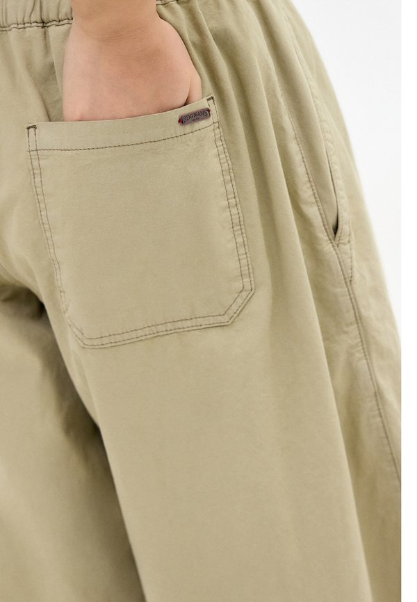 BOBBI PANT - Trousers - sand2