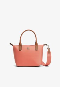 Unselected, coral clay