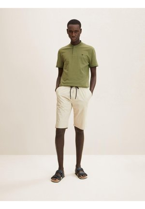 Shorts - light cashew beige