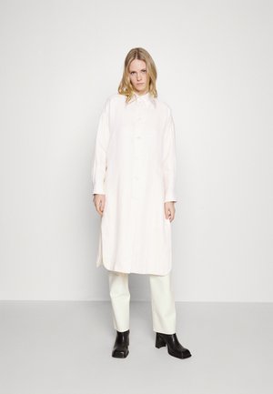 DRYKORN TARANI - Robe chemise - off-white
