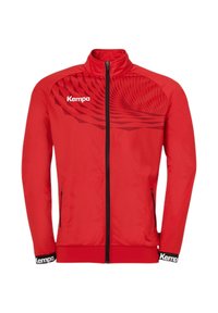 Rode sportieve jack met rits, hoge kraag en zijzakken. Bevat een dynamisch patroon op de bovenste linkerkant en een merk logo op de manchetten.