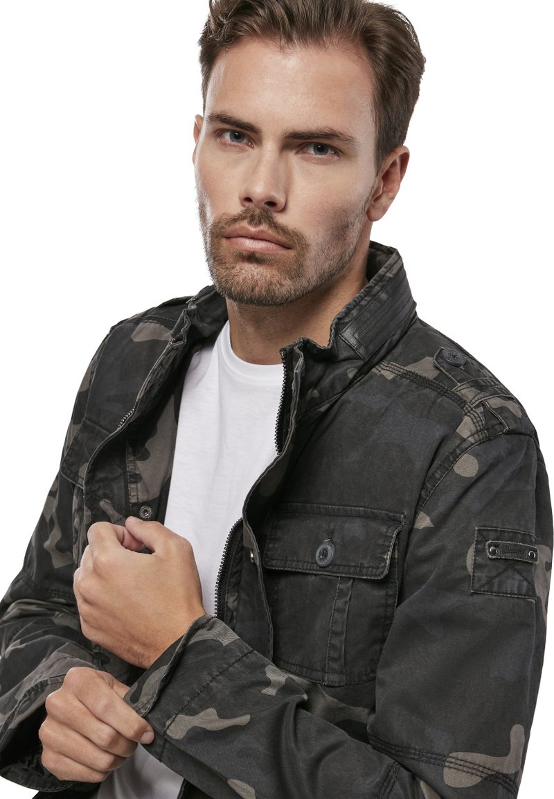 Herren Leichte Jacken | Brandit BRITANNIA Outdoorjacke darkcamo/tanne - TO16191 Herren Leichte Jacken | Brandit BRITANNIA Outdoorjacke darkcamo/tanne - TO16191
