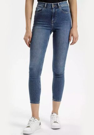 - Jeansy Skinny Fit