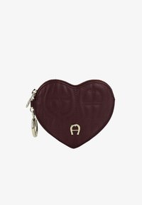 Unselected, port red